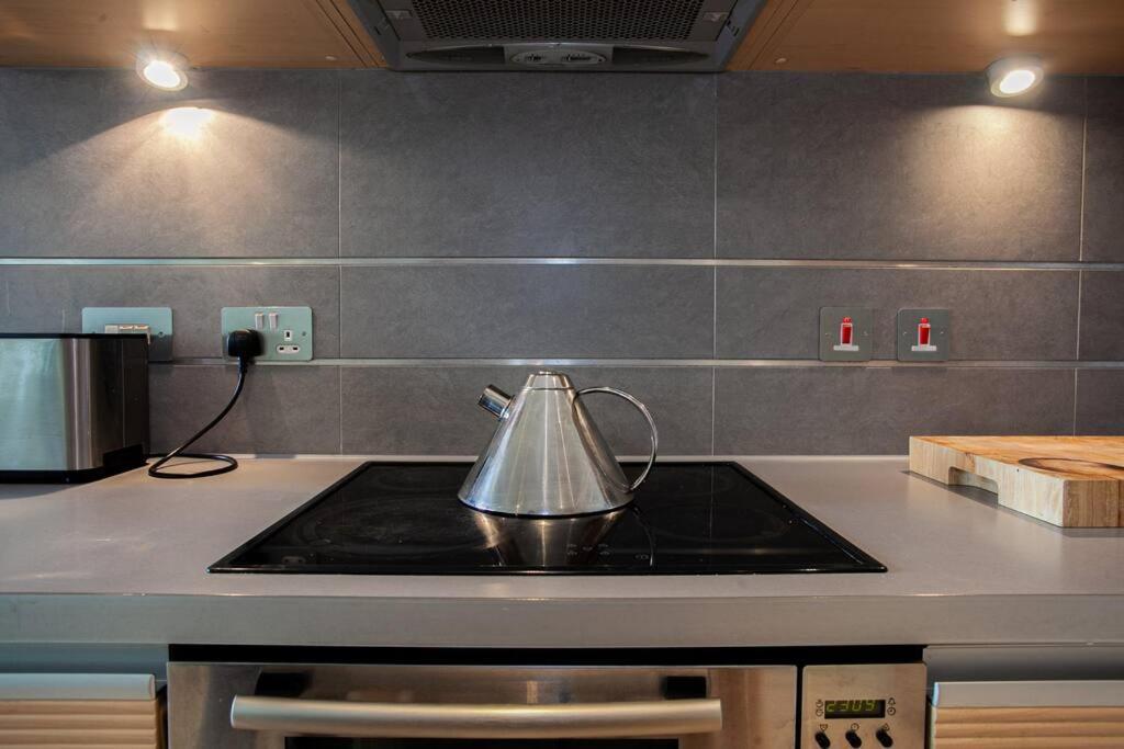 Iconic Luxury Manchester Apartment Bagian luar foto